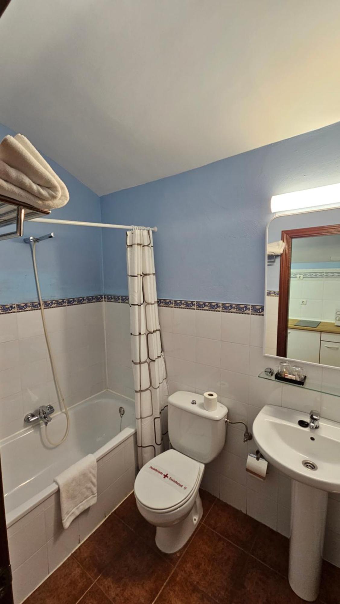 Hostal Albe Carrión de los Condes Dış mekan fotoğraf